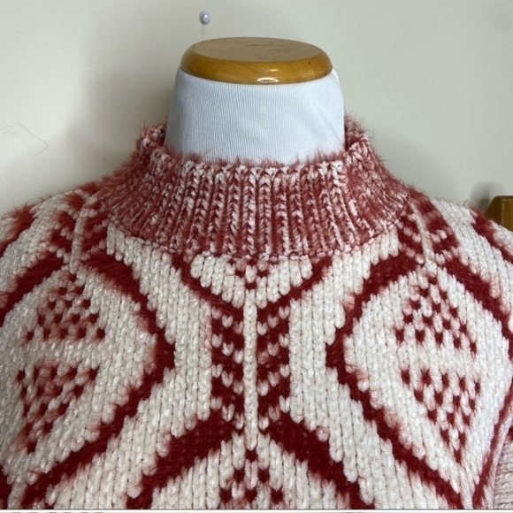 Gorgeous Pol soft eyelash salmon pink and white sweater sz medium WT264 - Picture 4 of 7